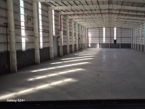 Galpon en Venta 125  mts Fondo