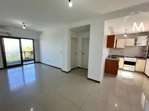 Departamento de 2 ambientes con cochera - Villa Ballester Centro