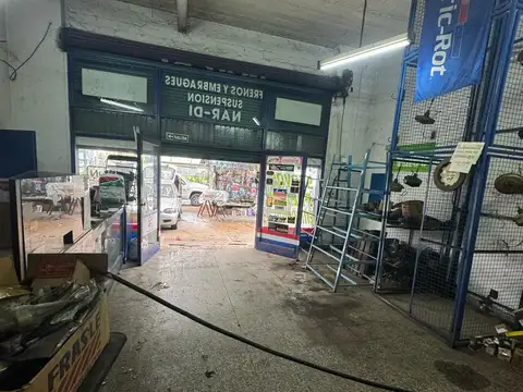 Excelente Depósito en Venta Soldati Mixtura 4   350 mts cub totales