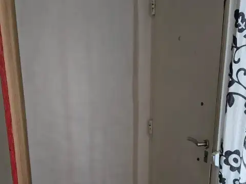 Robert Kennedy 3700, Piso PB