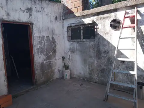 Galpon en Alquiler 10  mts Frente