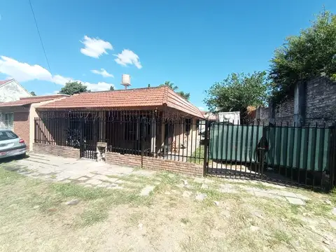 CASAS - CHALET - LUIS GUILLÓN, GRAN BS. AS. SUR
