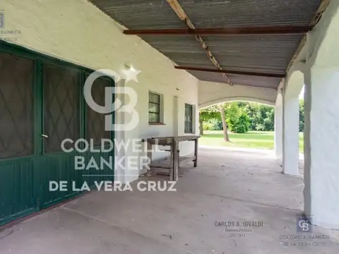 Quinta sobre gran terreno arbolado