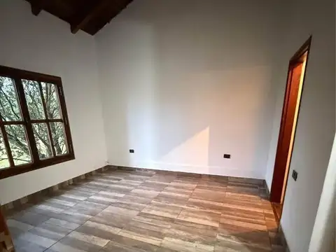 Exc casa 4 dorm alq gge/dep/jard calle Encon esq Teros Tipal
