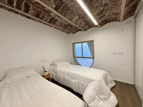 VENTA - PH DE 2 DORMITORIOS + COMODIN - ZONA CENTRO
