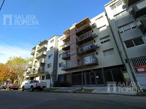 Sanez Peña al 900