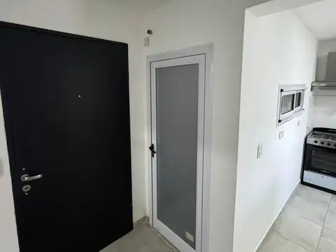 Departamento en Alquiler en Piñeyro, $ 400.000
