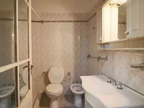 Depto Tipo Casa en Venta 60 años