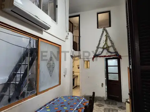 PH EN VENTA 4 AMBIENTES CON  PATIO Y BAULERA EN ALMAGRO NORTE