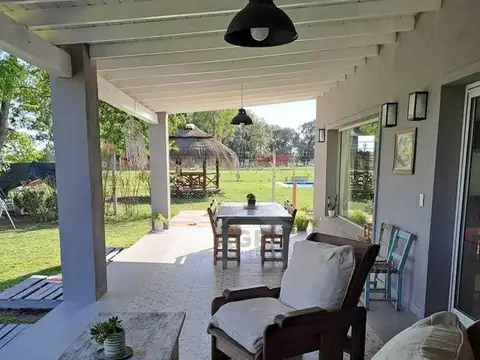 Casa 4 ambientes con 1 baño