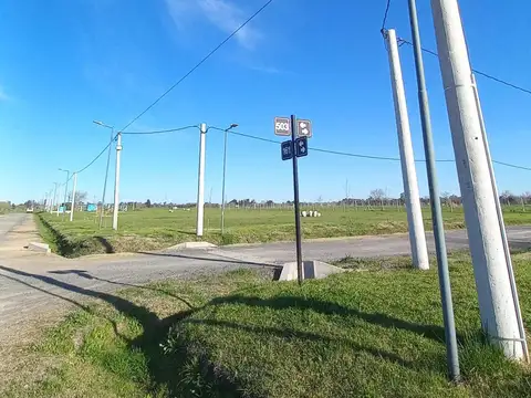 Lote en venta en Senderos. 503 e/161 y 163, en sector abierto