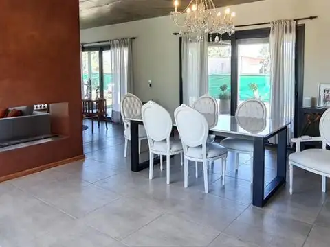 TERRALAGOS - Moderna propiedad con muebles