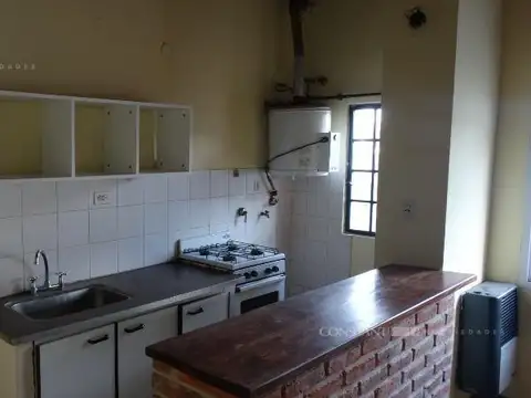 Depto Tipo Casa 2 ambientes con 1 baño