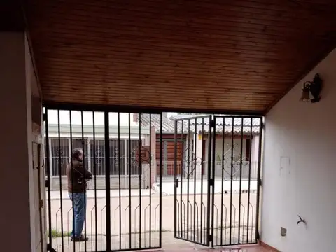 Casa en Venta en Villa General Mitre, USD 80.000