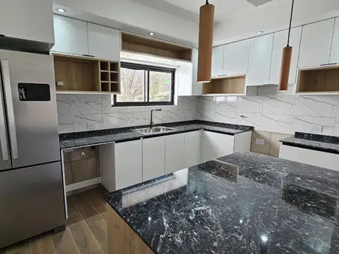 VENTA EXCLUSIVA CASA /ESTRENAR ALTOS DE CARLOS PAZ