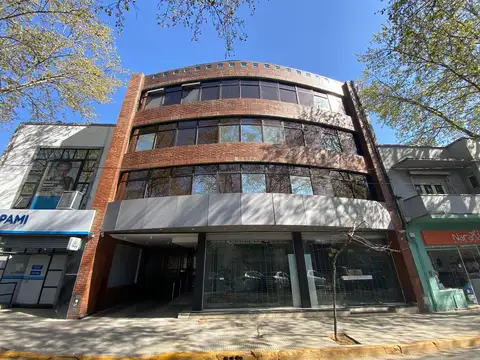 Oficina en alquiler en el centro de San Isidro