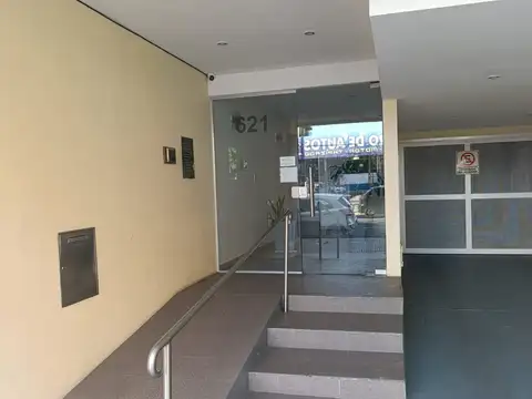 SAENZ PEÑA 2 AMB. con balcon al frente sobre av americq al 600  fte estacion