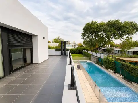 Valle Escondido Country Casa en Alquiler pileta jardín