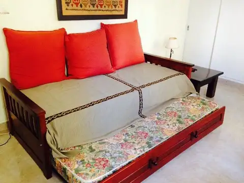 Valentin Gomez 3800, Piso 8