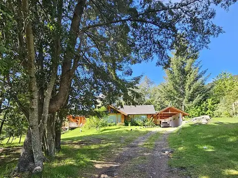 Casa en Venta con 2 cocheras
