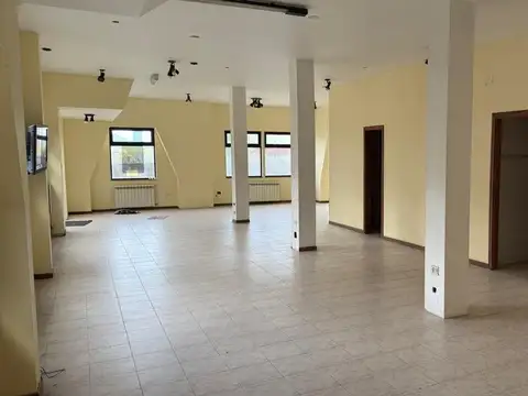 Oficina en Venta con 1 cochera