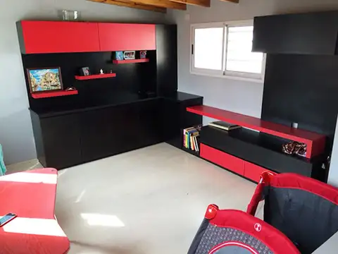 Casa 4 ambientes con 2 baños