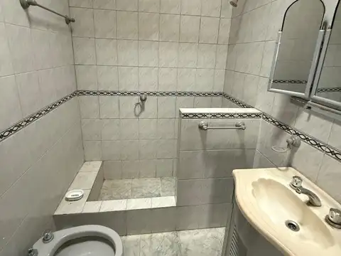 VENTA CASA 2 DORMITORIOS MERLO