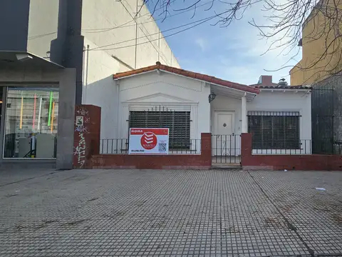 Martinez casa 3 amb con patio