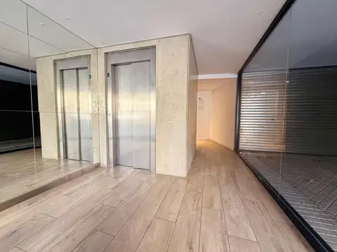 Oficina 2 ambientes con 1 baño