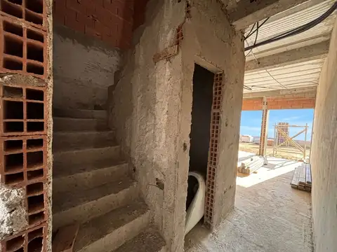 Casa 4 ambientes con 1 baño