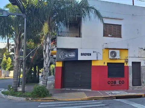 CASA 3 AMBIENTES EN PLANTA ALTA + DEPTO MONOAMBIENTE Y 4 LOC