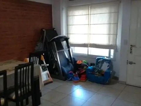 Depto Tipo Casa en Venta de 2 dormitorios