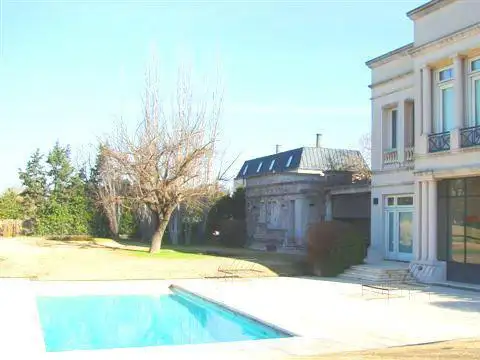 Casa en Venta en Martindale Country Club, USD 1.400.000