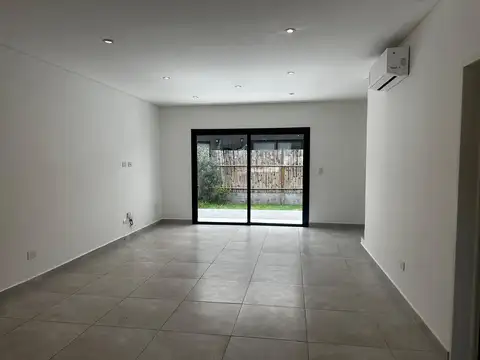 Departamento en Alquiler con 1 cocheras