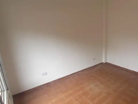 Depto Tipo Casa en Alquiler de 2 dormitorios