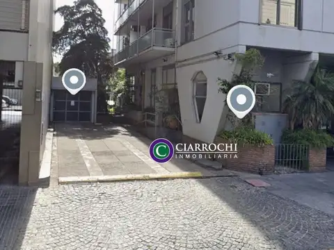 Cochera Amplia y Cubierta - Zona de Universidades UADE- UAI