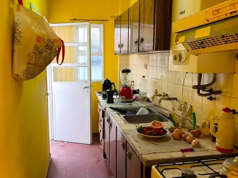 Casa 4 ambientes con 1 baño
