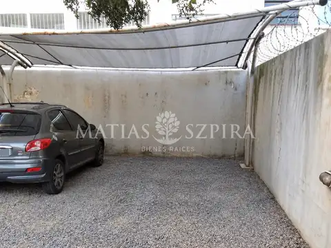 Cochera en venta en Castelar Norte