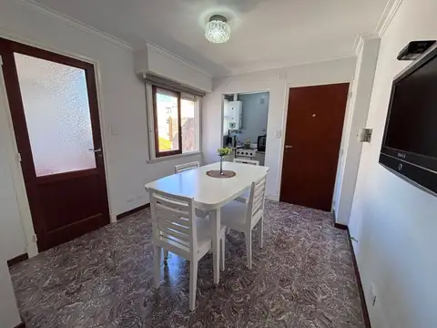 VENTA DEPARTAMENTO 2 AMBIENTES CON DEP. MIRAMAR