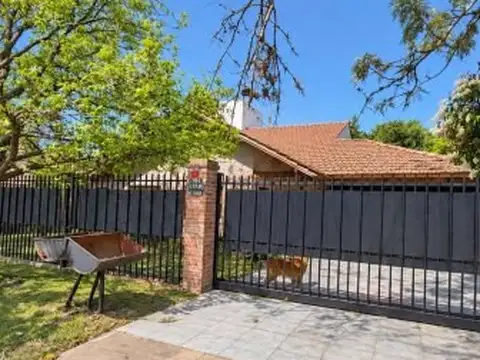Casa en Venta en Acacias Blancas, USD 245.000