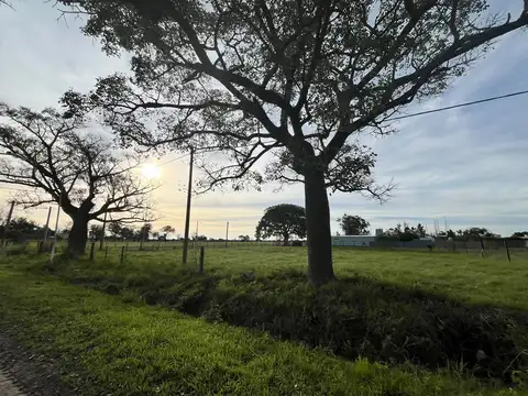 Terreno en esquina en Presidente Roca