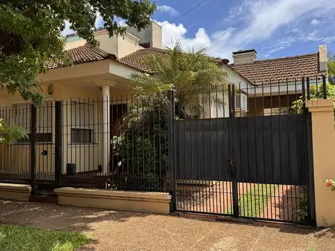 Casa en venta en Colón con Quincho