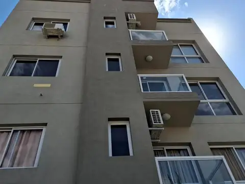 R E S E R V A D O   DPTO 2 AMB, 2º PISO AL FRENTE, C/BALCÓN