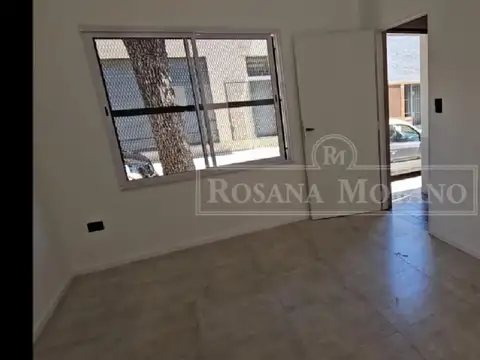 Depto Tipo Casa en Venta en Monte Castro, USD 180.000