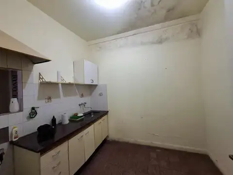 Venta 2 Casas c/ Local - Lanus