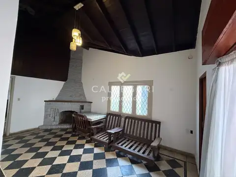 Casa en Venta con 1 cochera