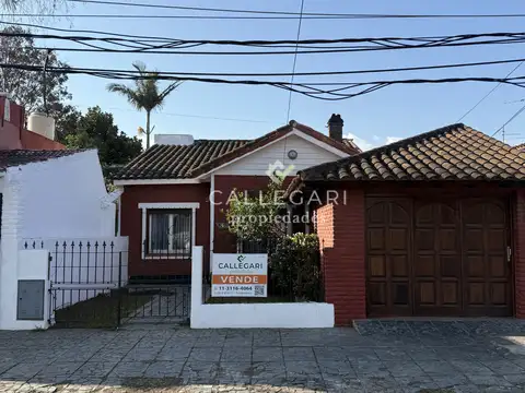 Casa 5 ambientes con Parque en venta - Quilmes ¡APTO A CRÉDITO!