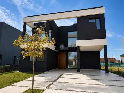 Casa  en Venta en Barrio Araucarias, Puertos, Escobar