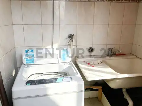 VENTA CASA 3 AMBIENTES + DEPARTAMENTO 2 AMBIENTES