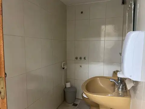 Galpon en Alquiler en Versalles, $ 1.500.000